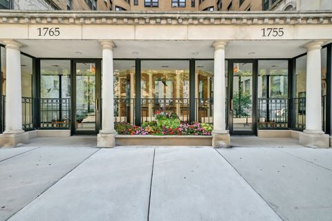 Tiny photo for 1755 E 55th Street #301, Chicago, IL 60615 (MLS # 12471114)