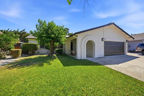 Tiny photo for 16730 Sorrel Way, Morgan Hill, CA 95037 (MLS # 12690940)