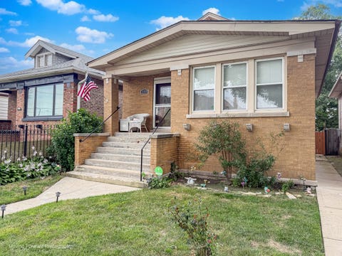 Tiny photo for 2333 N Keating Avenue, Chicago, IL 60639 (MLS # 12702166)