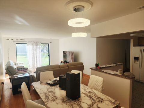 Tiny photo for 1026 Castilian Court #113, Glenview, IL 60025 (MLS # 12506223)