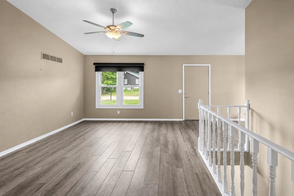 1503 W 46TH Place
