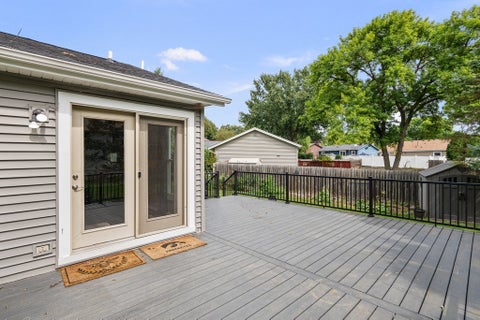 Tiny photo for 1503 W 46TH Place, Davenport, IA 52806 (MLS # 12759882)