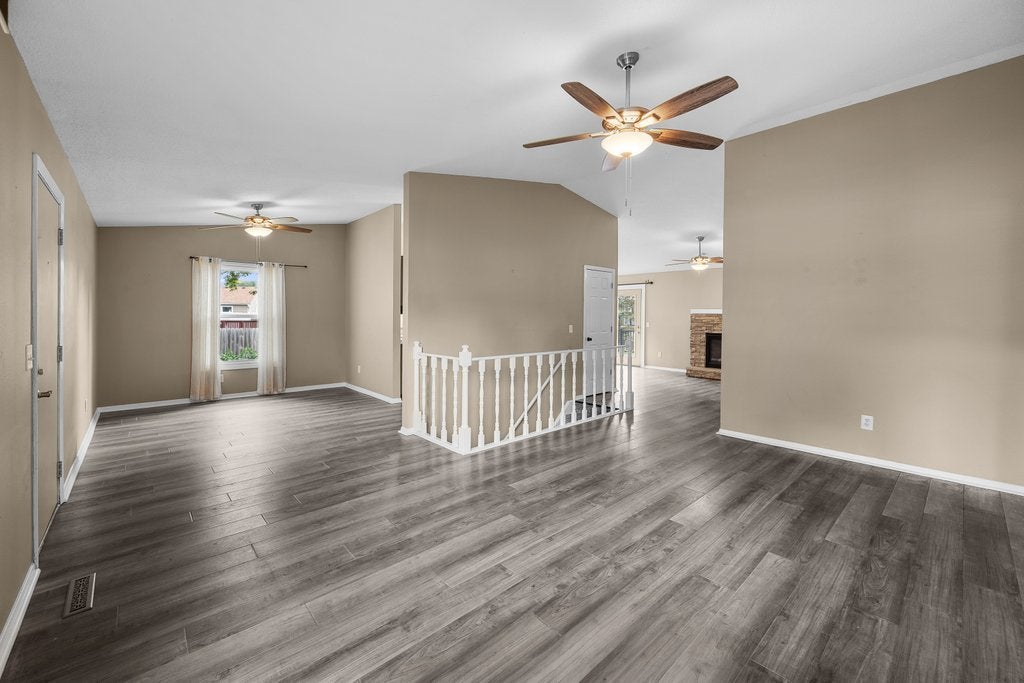 1503 W 46TH Place