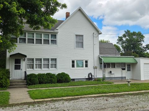 Photo of 626 S 2nd Avenue, Hoopeston, IL 60942 (MLS # 12681889)