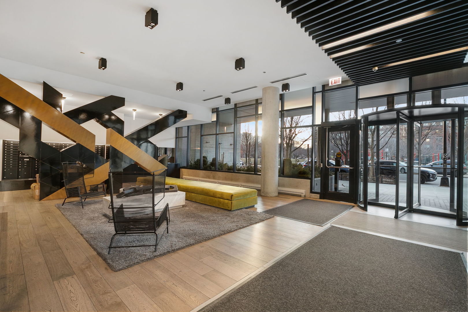 111 S Peoria Street 506