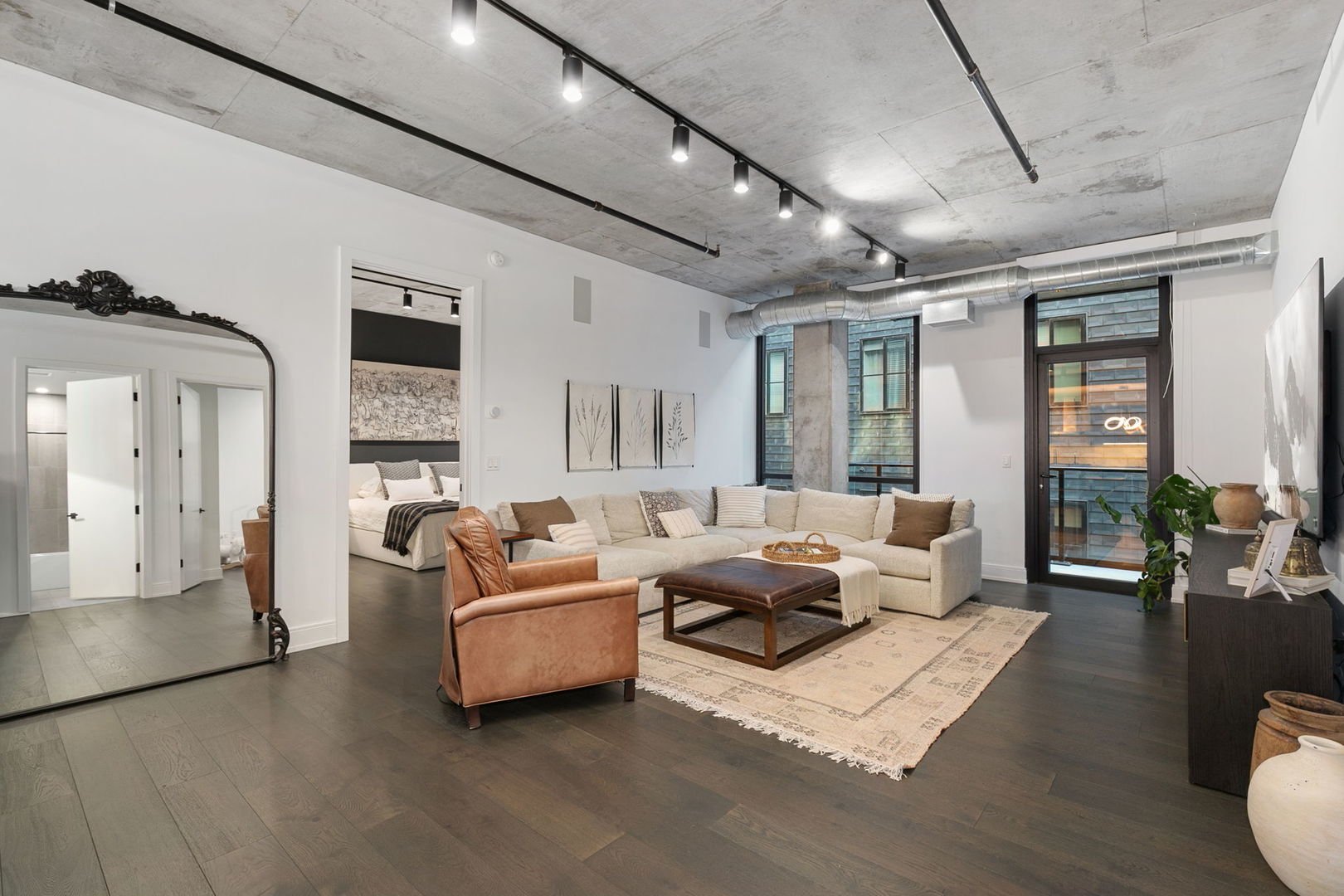 111 S Peoria Street 506