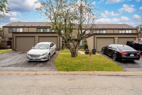Photo of 175 Aberdeen Court, Geneva, IL 60134 (MLS # 12787172)