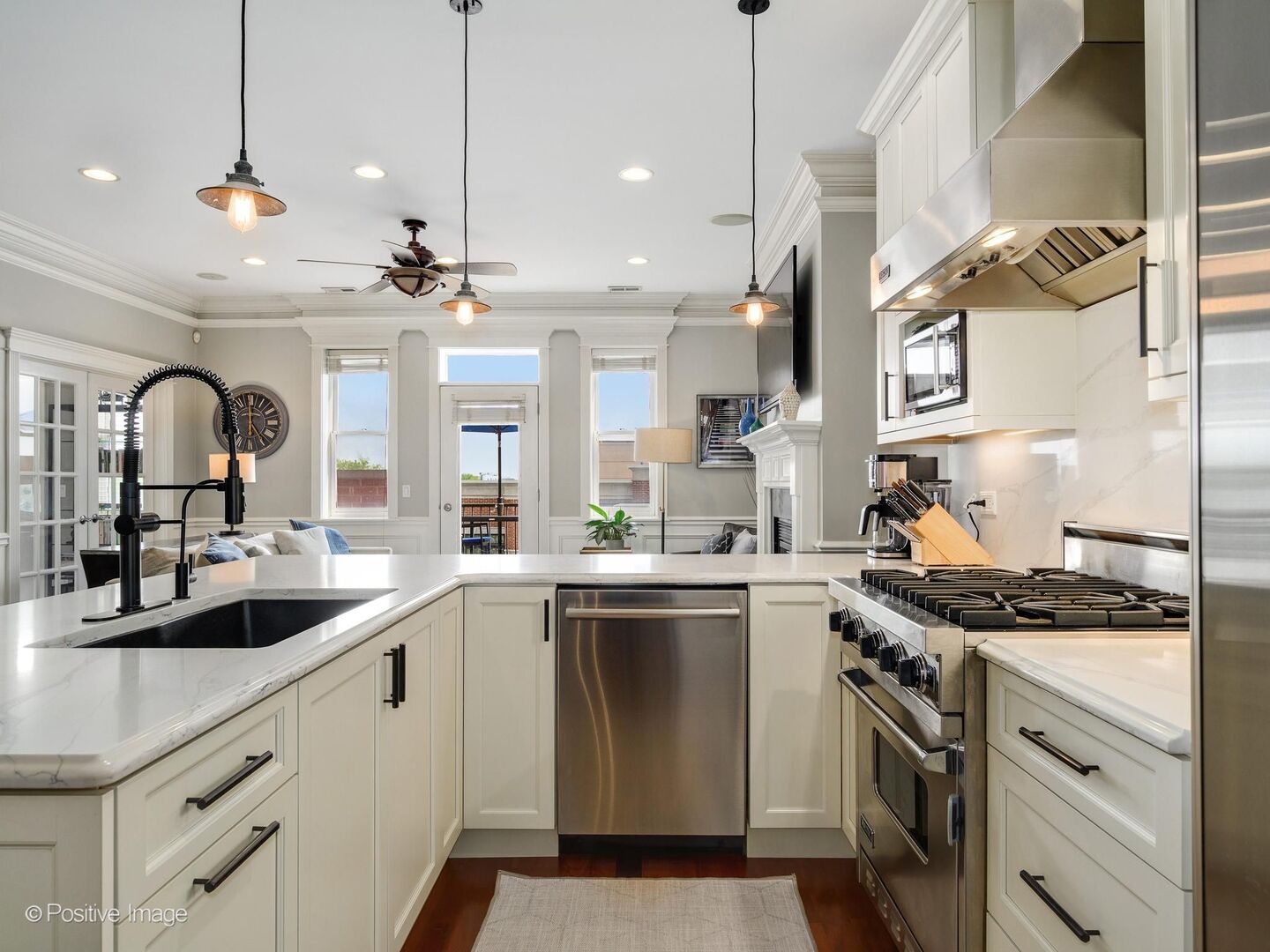 2222 W Belmont Avenue 503