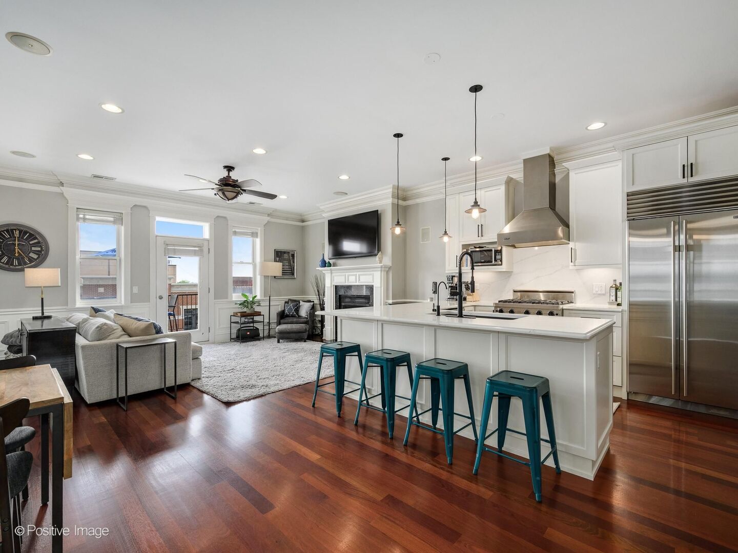 2222 W Belmont Avenue 503