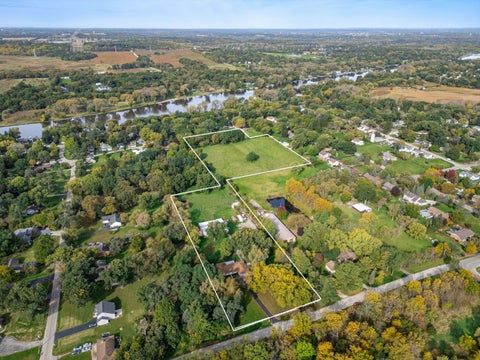 Tiny photo for 4917 Wayside Drive, McHenry, IL 60051 (MLS # 12780368)