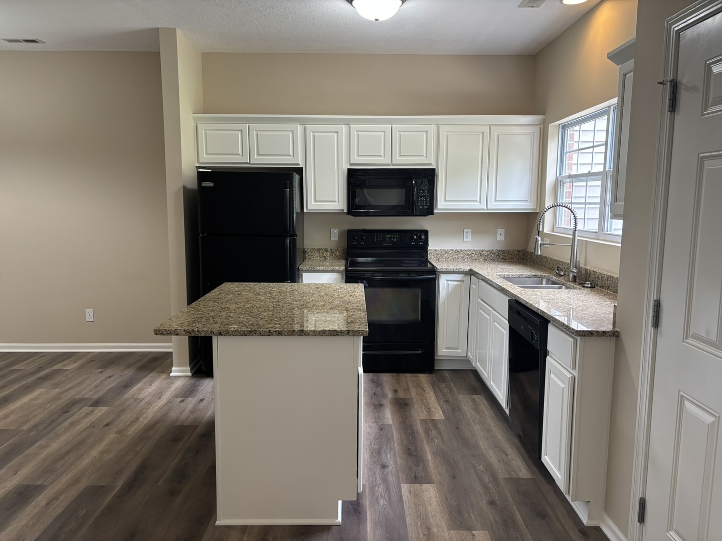 565 CLAYTON Circle CO