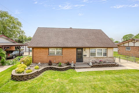 Tiny photo for 7049 W 91 Street, Bridgeview, IL 60455 (MLS # 12660438)