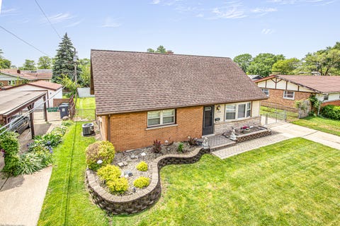 Tiny photo for 7049 W 91 Street, Bridgeview, IL 60455 (MLS # 12660438)