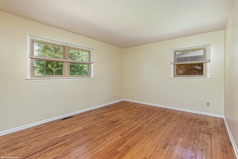 Tiny photo for 7049 W 91 Street, Bridgeview, IL 60455 (MLS # 12660438)