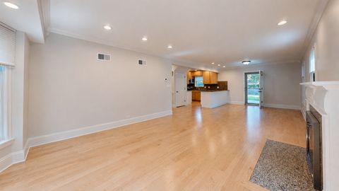 Tiny photo for 4635 W Peterson Avenue, Chicago, IL 60646 (MLS # 12663190)