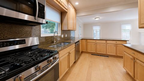Tiny photo for 4635 W Peterson Avenue, Chicago, IL 60646 (MLS # 12663190)