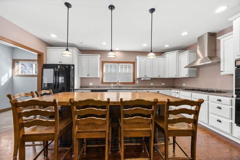 Tiny photo for 115 S Wilmette Avenue, Westmont, IL 60559 (MLS # 12577461)