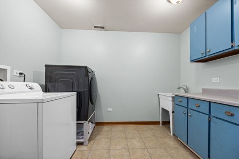 Tiny photo for 115 S Wilmette Avenue, Westmont, IL 60559 (MLS # 12577461)
