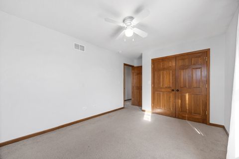 Tiny photo for 115 S Wilmette Avenue, Westmont, IL 60559 (MLS # 12577461)