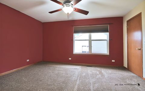 Tiny photo for 444 E Camden Lane, Round Lake Beach, IL 60073 (MLS # 12544318)