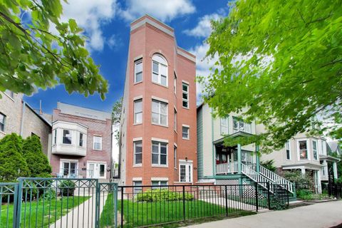 Photo of 3051 N Clifton Avenue #2, Chicago, IL 60657 (MLS # 12658030)