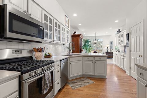 Tiny photo for 1751 Park Ridge Point, Park Ridge, IL 60068 (MLS # 12627286)
