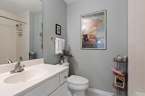 Tiny photo for 1751 Park Ridge Point, Park Ridge, IL 60068 (MLS # 12627286)
