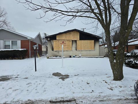 Tiny photo for 7542 Kostner Avenue, Skokie, IL 60076 (MLS # 12555808)