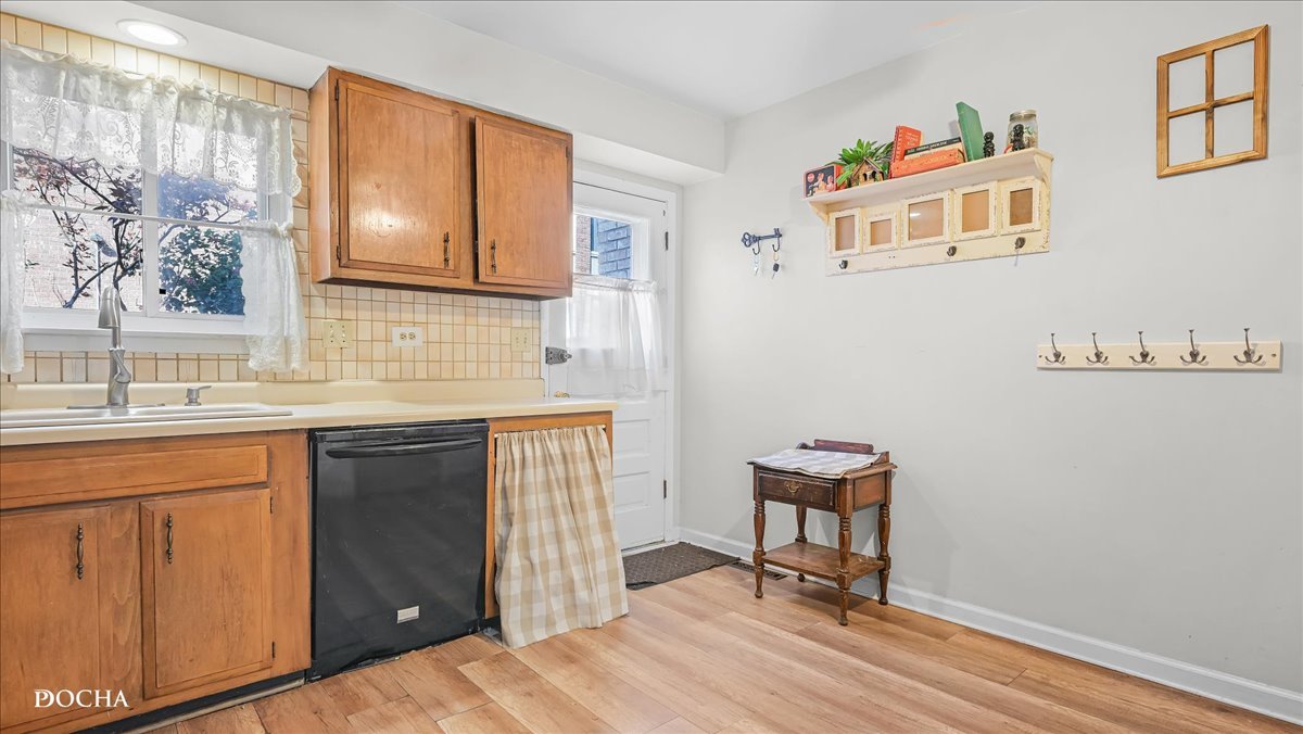 1016 N Mill Street 5