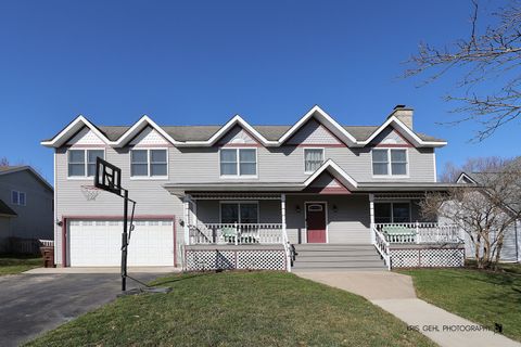 Photo of 301 Tanager Drive, Woodstock, IL 60098 (MLS # 12596561)