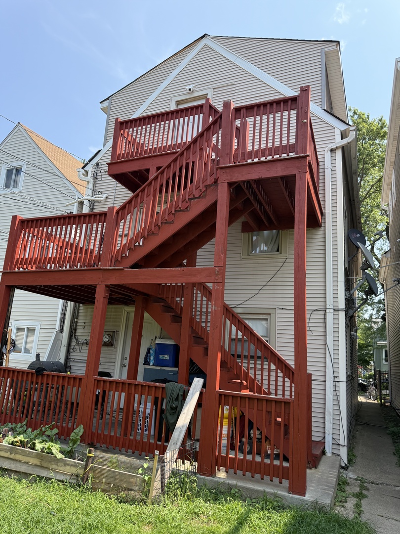 3120 N Saint LOUIS Avenue