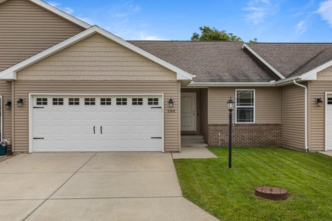Photo of 108 Sunset Court, Fisher, IL 61843 (MLS # 12776296)