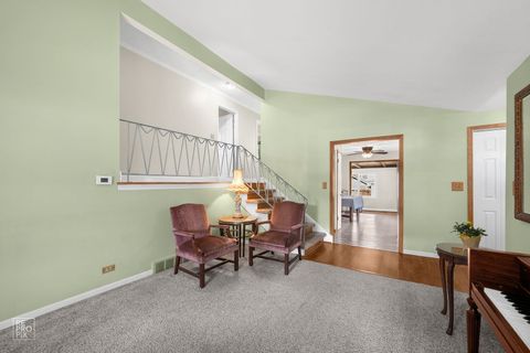 Tiny photo for 511 S Highland Avenue, Lombard, IL 60148 (MLS # 12668629)