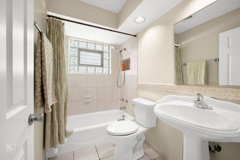 Tiny photo for 511 S Highland Avenue, Lombard, IL 60148 (MLS # 12668629)