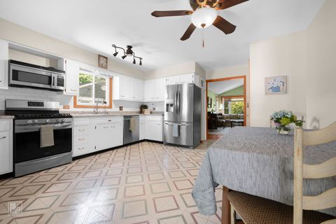 Tiny photo for 511 S Highland Avenue, Lombard, IL 60148 (MLS # 12668629)