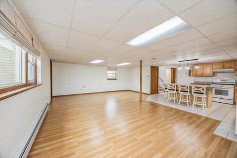 Tiny photo for 4230 Prairie Avenue, Brookfield, IL 60513 (MLS # 12610779)