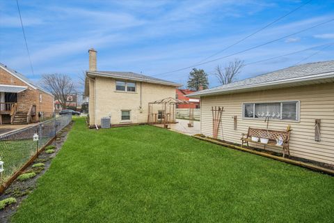Tiny photo for 4230 Prairie Avenue, Brookfield, IL 60513 (MLS # 12610779)