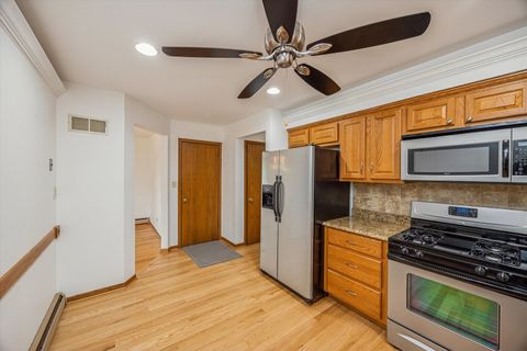 Tiny photo for 4230 Prairie Avenue, Brookfield, IL 60513 (MLS # 12610779)