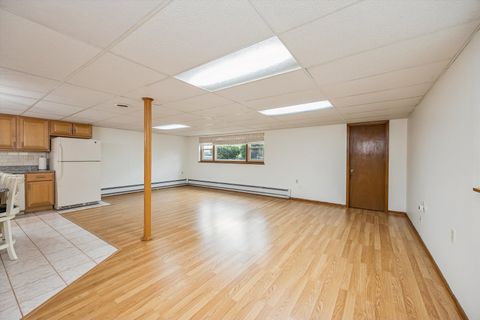 Tiny photo for 4230 Prairie Avenue, Brookfield, IL 60513 (MLS # 12610779)