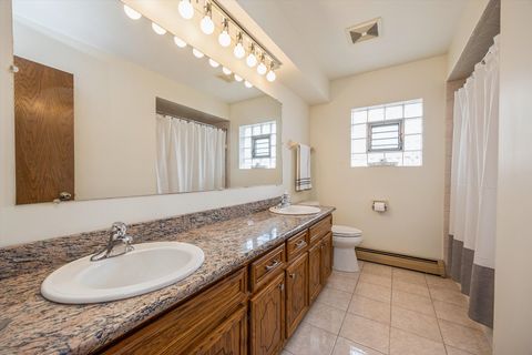 Tiny photo for 4230 Prairie Avenue, Brookfield, IL 60513 (MLS # 12610779)