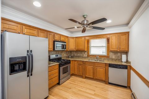 Tiny photo for 4230 Prairie Avenue, Brookfield, IL 60513 (MLS # 12610779)