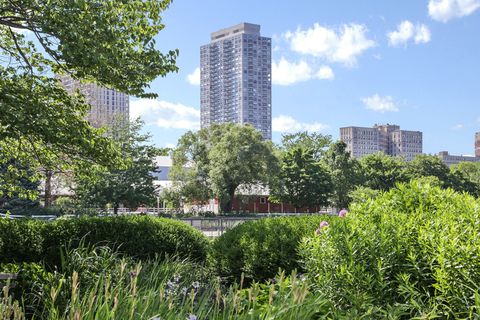 Tiny photo for 2020 N LINCOLN PARK WEST Park #25G, Chicago, IL 60614 (MLS # 12592234)