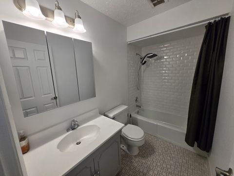 Tiny photo for 643 N Carroll Parkway #210B, Glenwood, IL 60425 (MLS # 12623717)