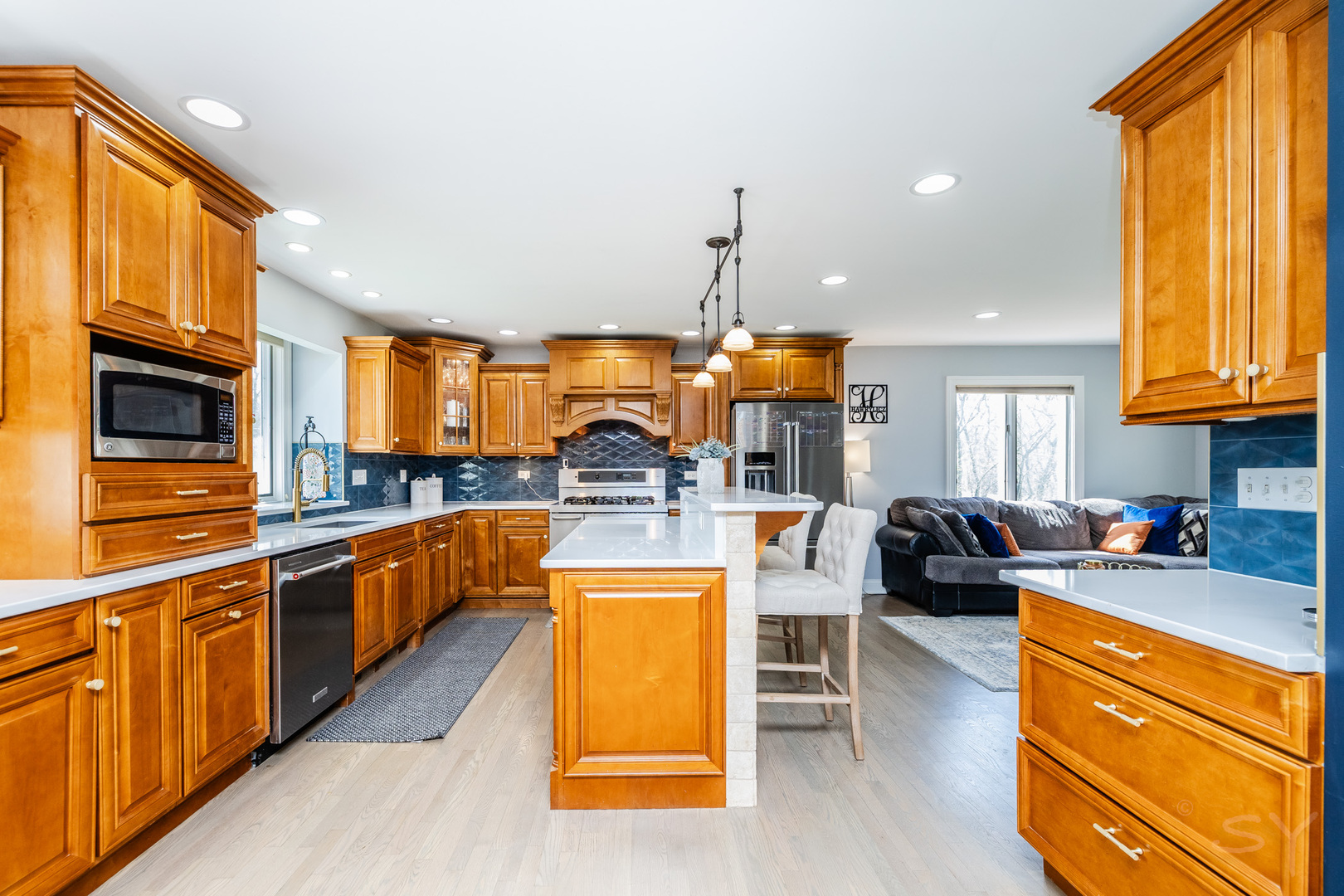 8001 William Drive