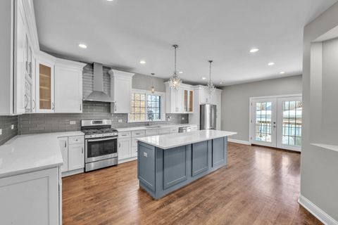 Tiny photo for 1816 Clinton Avenue, Berwyn, IL 60402 (MLS # 12534018)