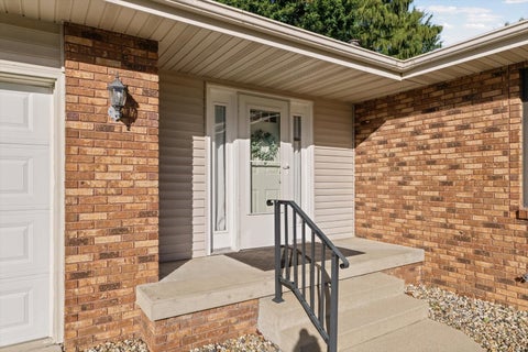 Tiny photo for 104 Surrey Court, Monticello, IL 61856 (MLS # 12785011)