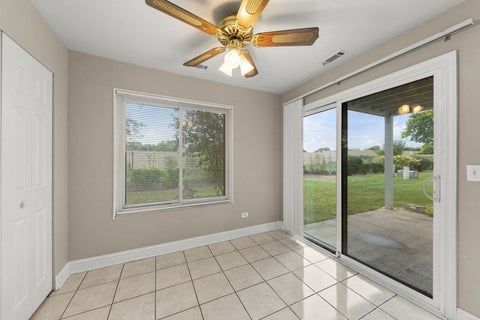 Tiny photo for 861 YOSEMITE Trail #B, Roselle, IL 60172 (MLS # 12762495)