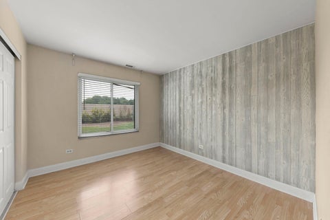 Tiny photo for 861 YOSEMITE Trail #B, Roselle, IL 60172 (MLS # 12762495)