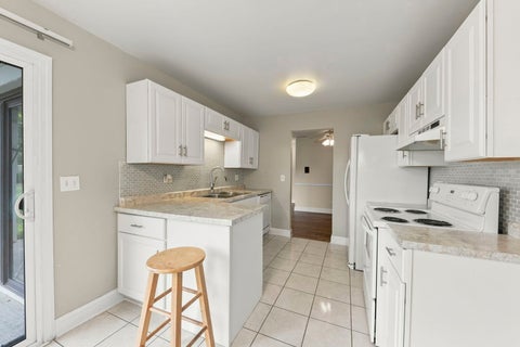 Tiny photo for 861 YOSEMITE Trail #B, Roselle, IL 60172 (MLS # 12762495)
