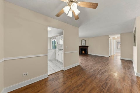 Tiny photo for 861 YOSEMITE Trail #B, Roselle, IL 60172 (MLS # 12762495)